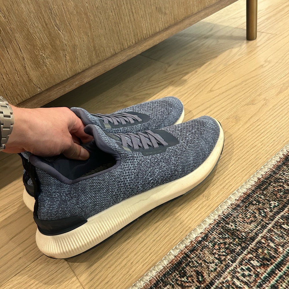 Peter Millar Hyperlight Apollo Blue And White Sne… - image 3